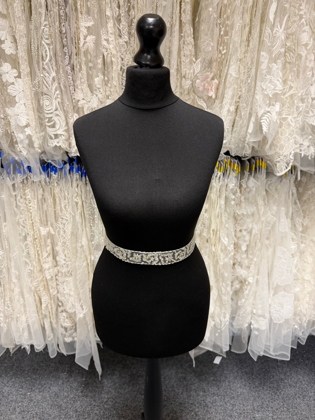 Ivory Beaded Lace Trim - T164