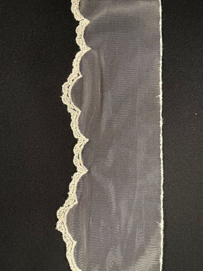 Ivory Lace Trim - T208