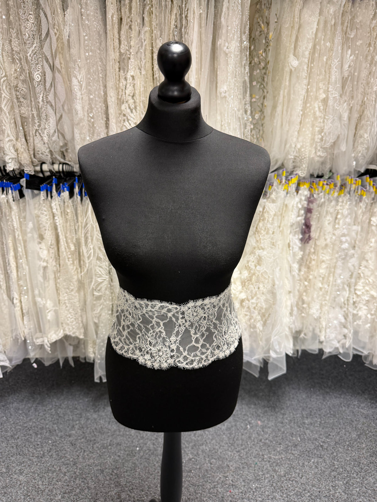 Ivory Beaded Sequin Edging - T222