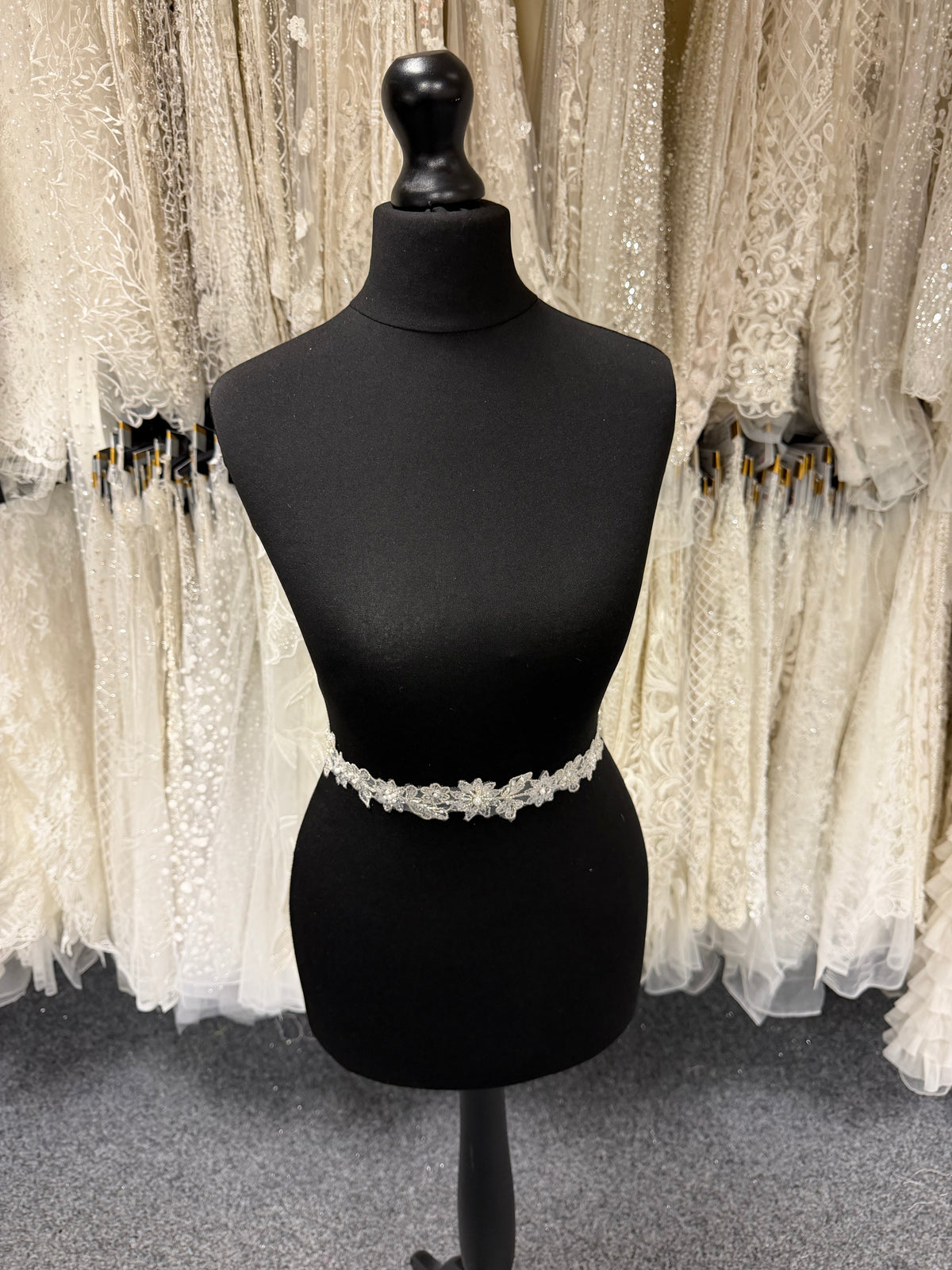 Ivory Beaded Lace Trim - T456