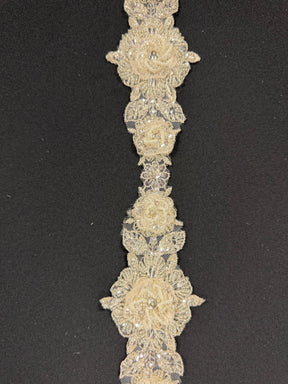 Ivory/Silver 3D Beaded Sequin Edging - T436