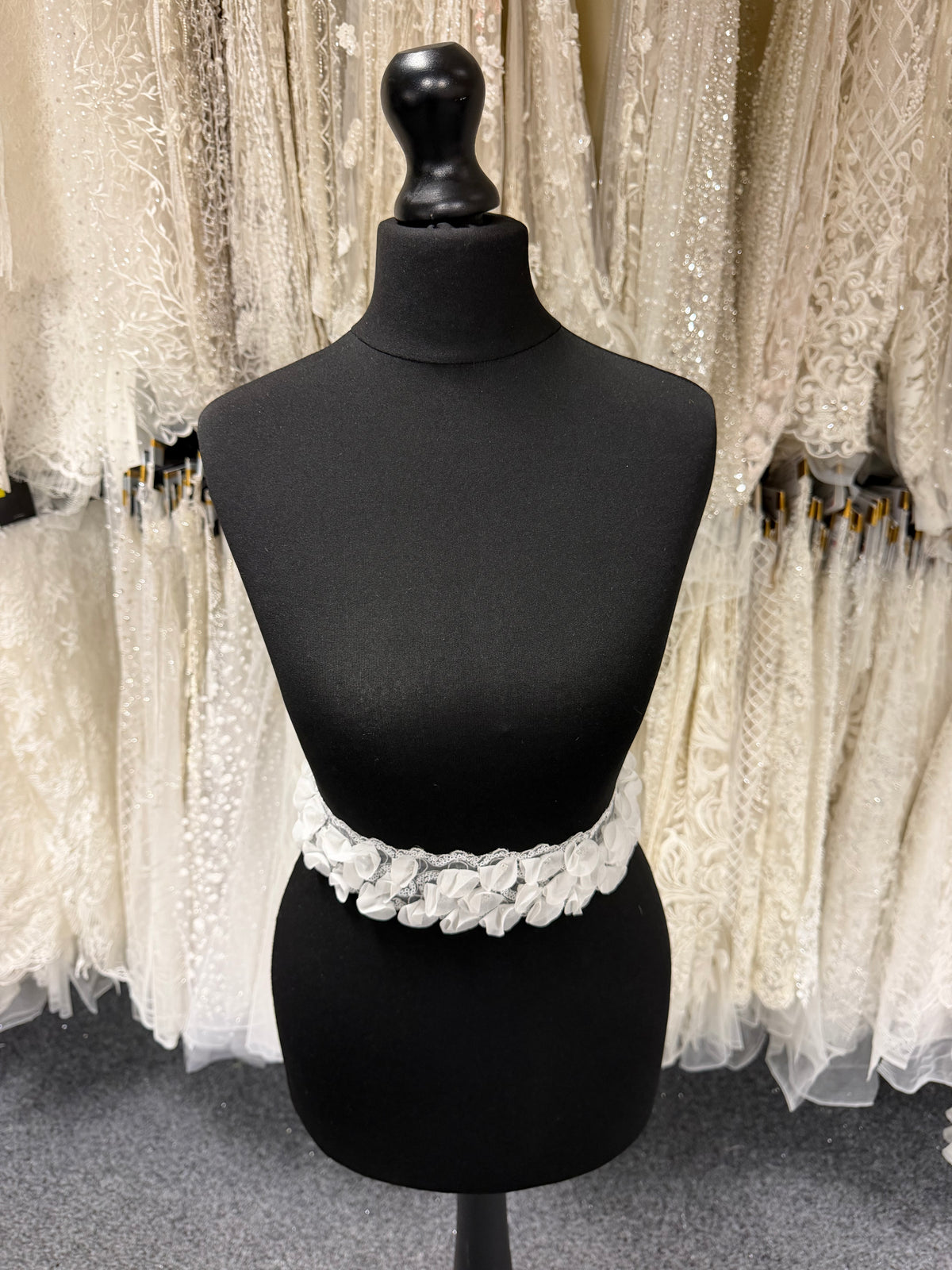 Ivory 3D Beaded Sequin Edging - T352