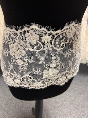 Ivory Beaded Sequin Edging - T478
