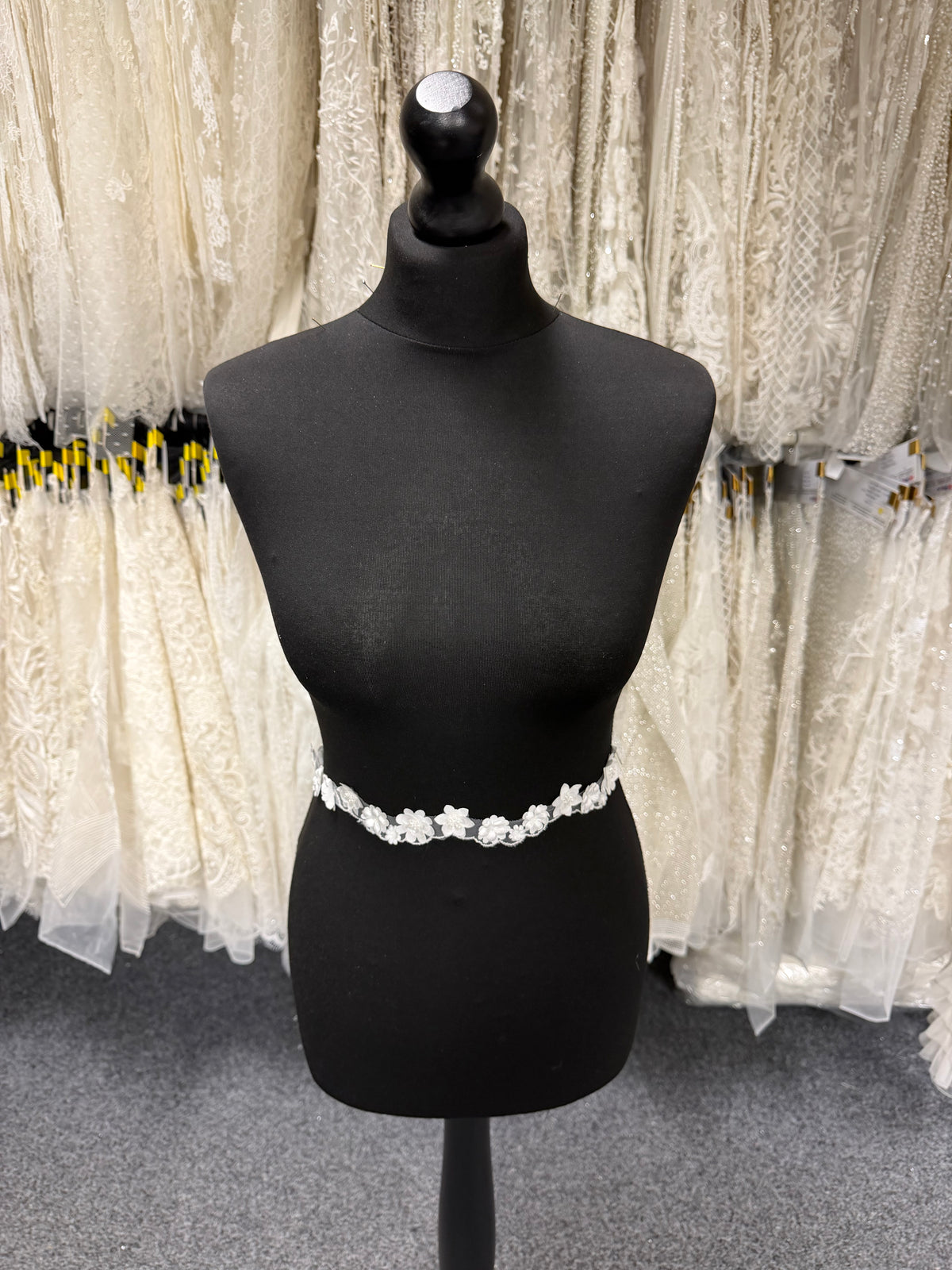 Ivory 3D Floral Lace Trim - T888