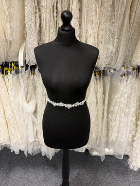 Ivory Guipure Lace Trim - T981