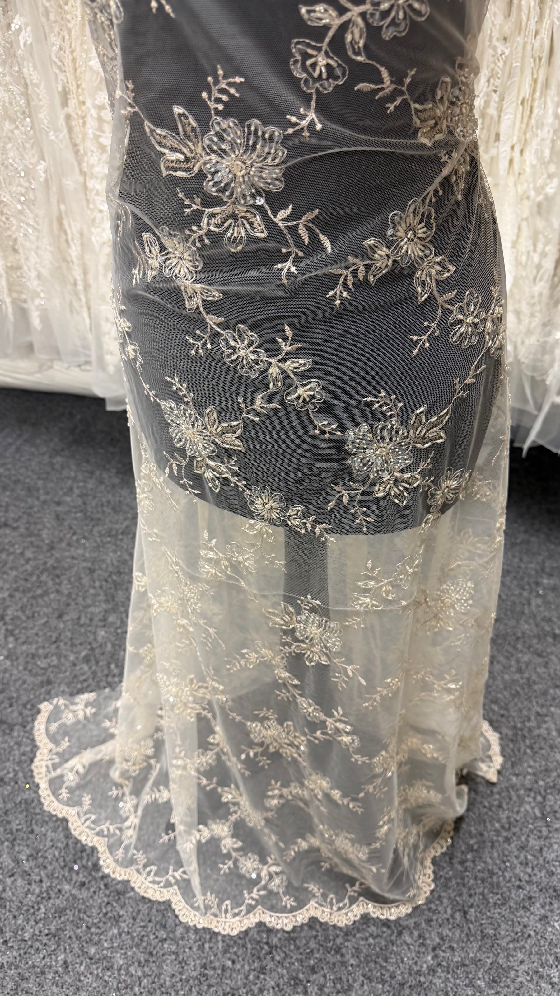 Champagne Beaded Lace – P509