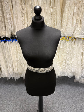 Ivory/Crystal Crystal Beaded Sequin French Chantilly Edging - T177