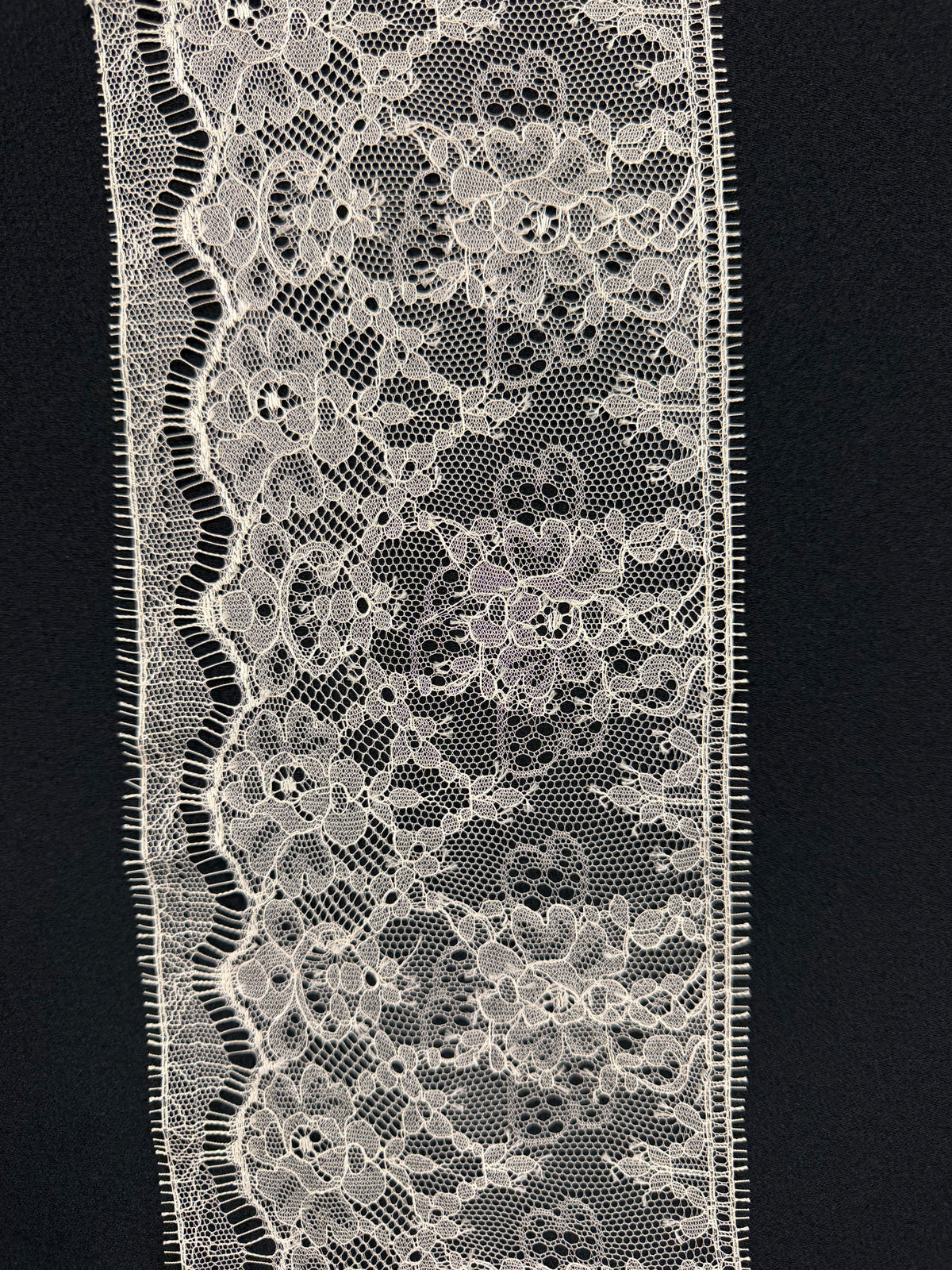 Ivory Silk Edging - T175