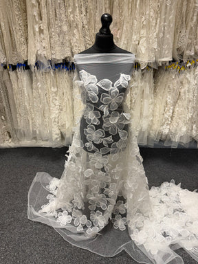 Ivory 3D Lace - Mickey