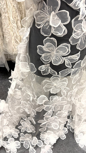 Ivory 3D Lace - Mickey