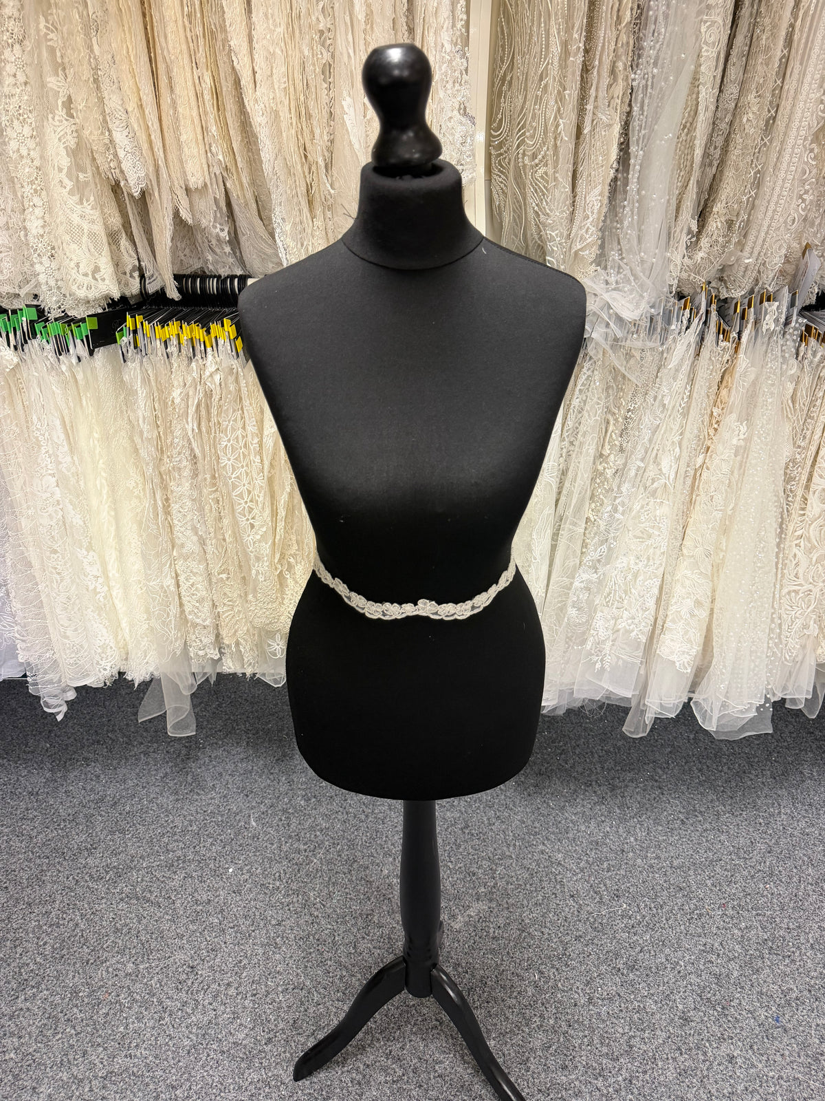 Ivory Corded Beaded Sequin Edging - T299
