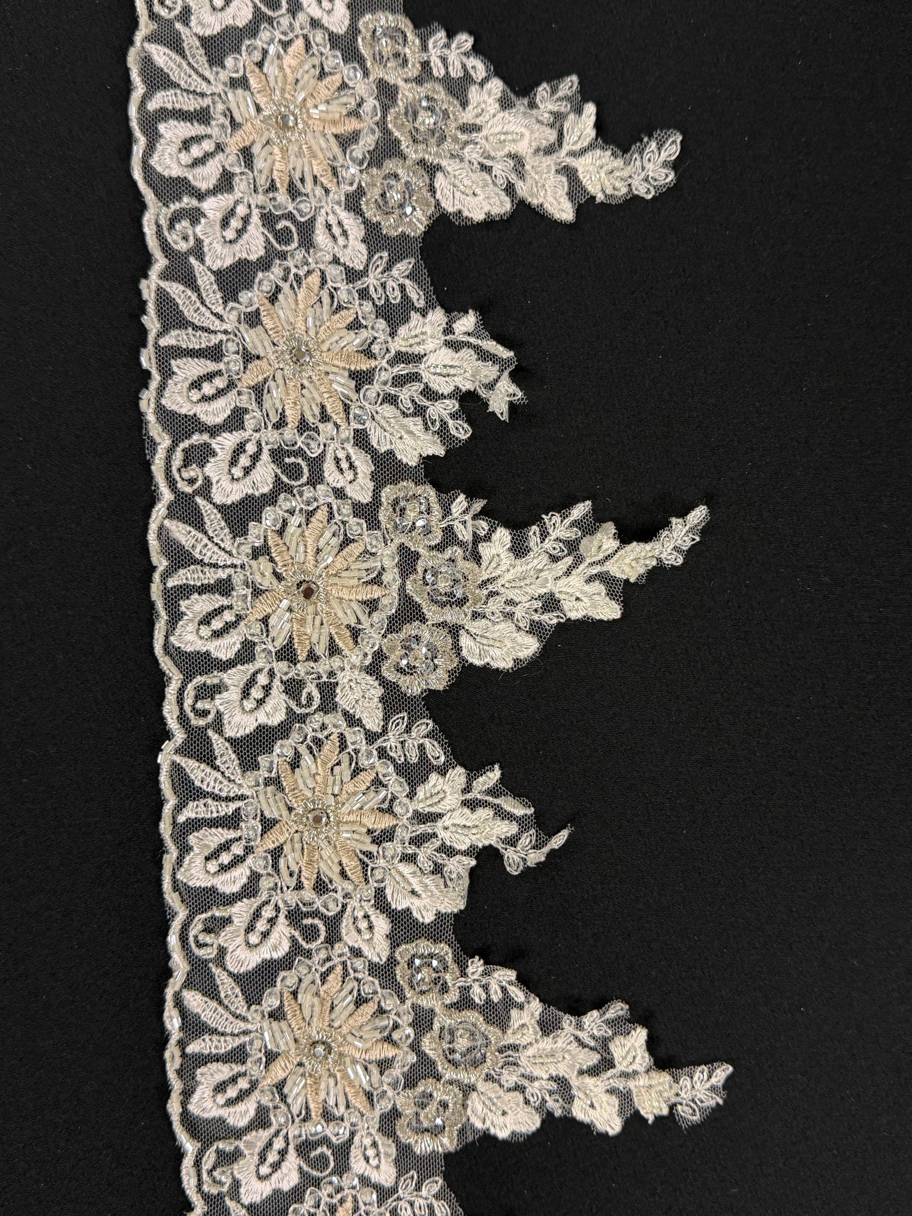 Ivory/Champagne Beaded Sequin Edging - T133