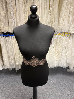 Mid Cocoa Embroidered Edging - T131