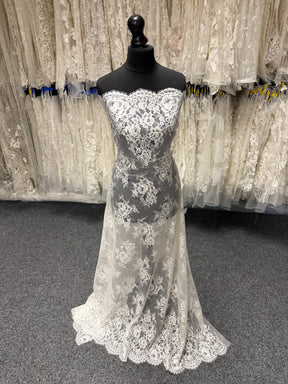 Ivory Raschel Lace - P378