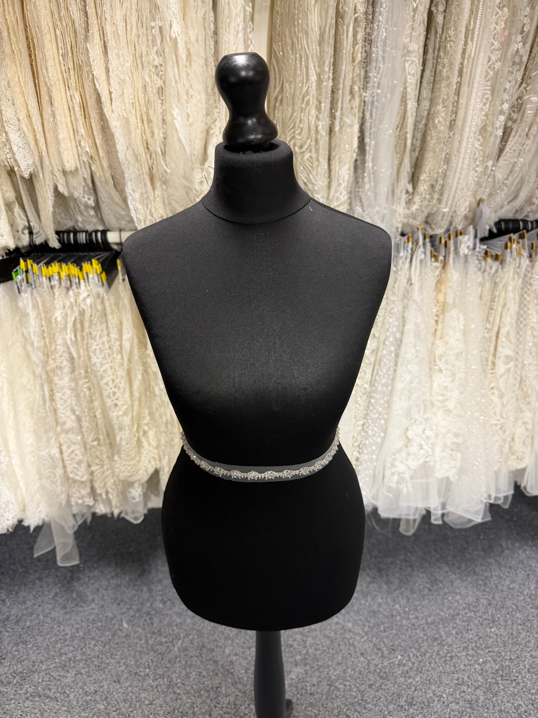 Ivory Crystal Beaded Edging - T193
