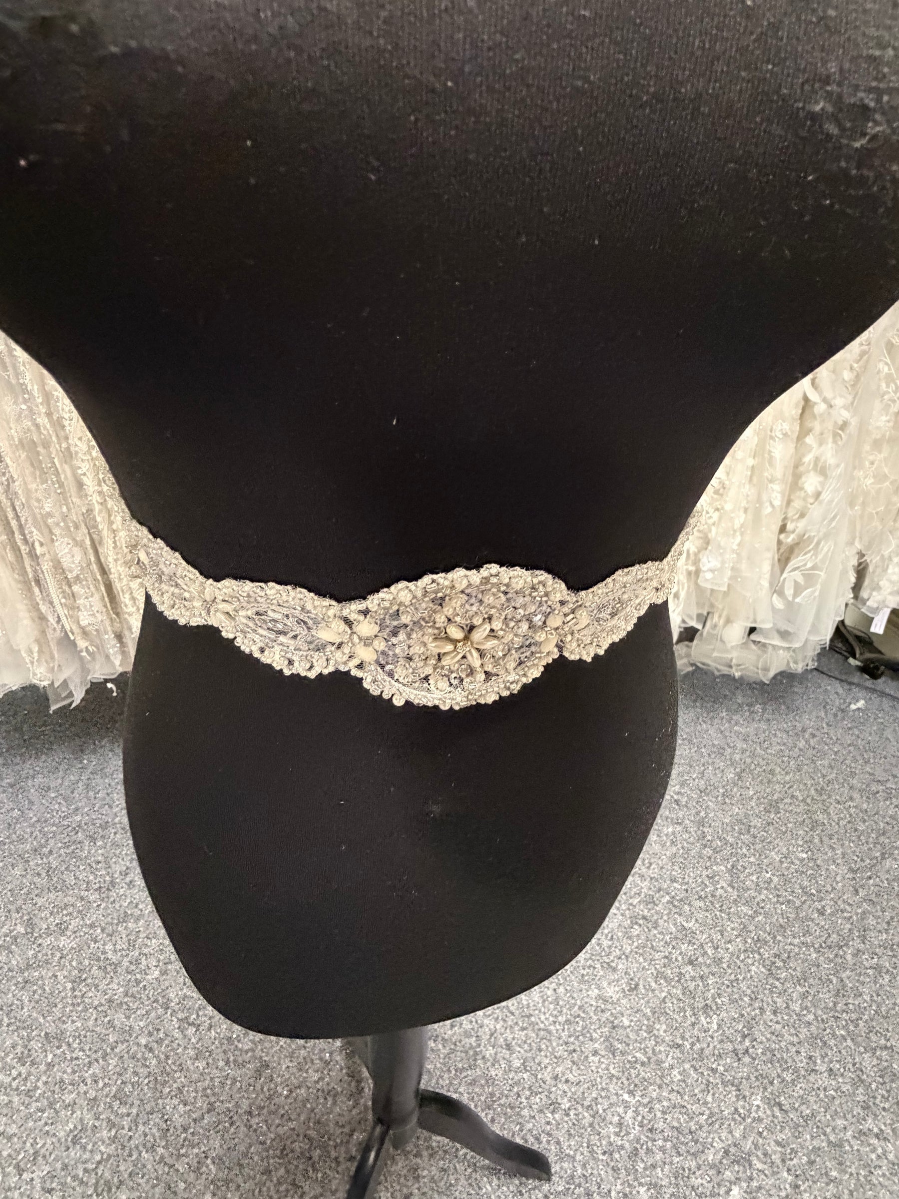 Ivory Crystal Beaded Sequin Edging - T296