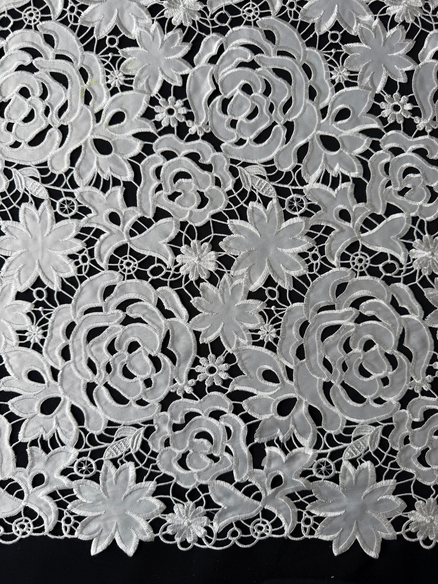 Ivory Guipure Lace - LB2001