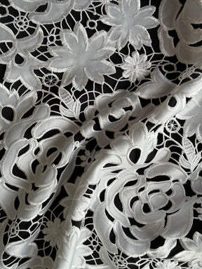 Ivory Guipure Lace - LB2001