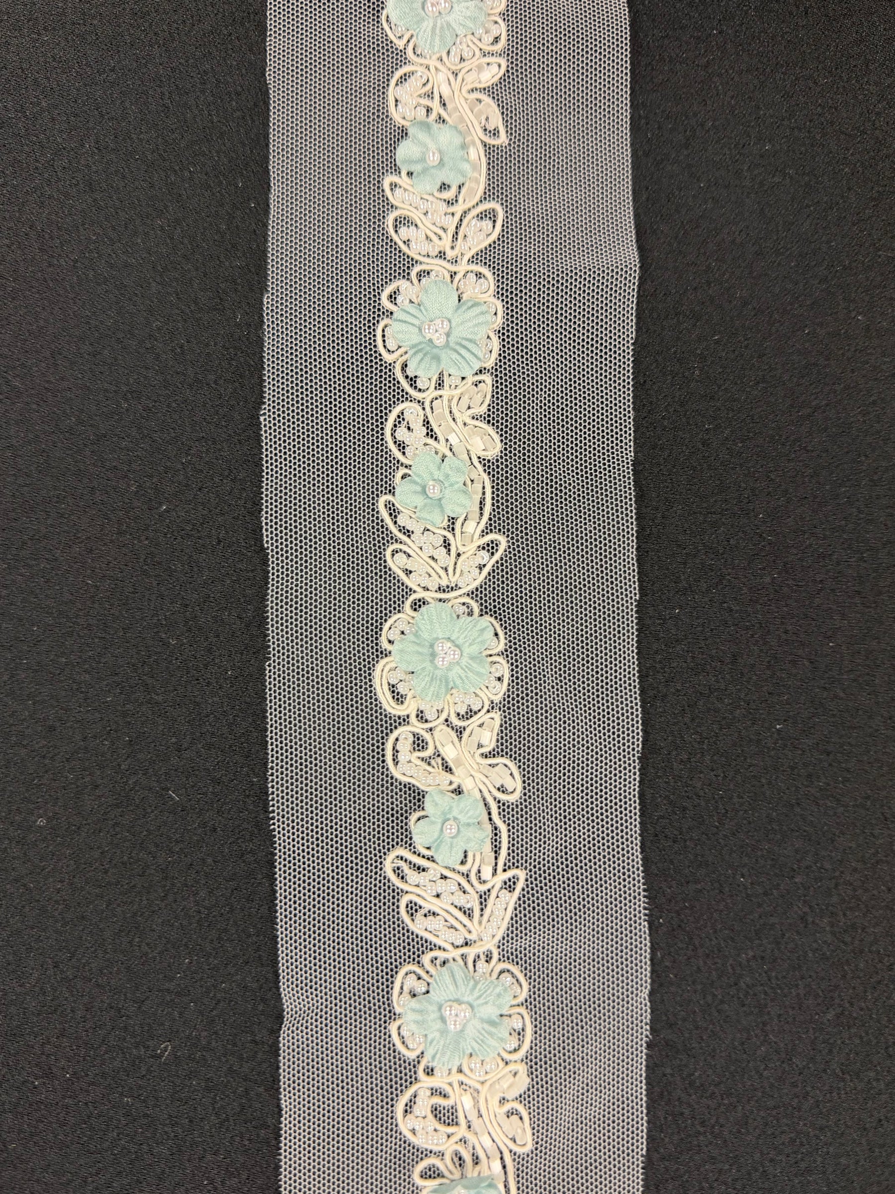 Misty Green Beaded Edging - T51