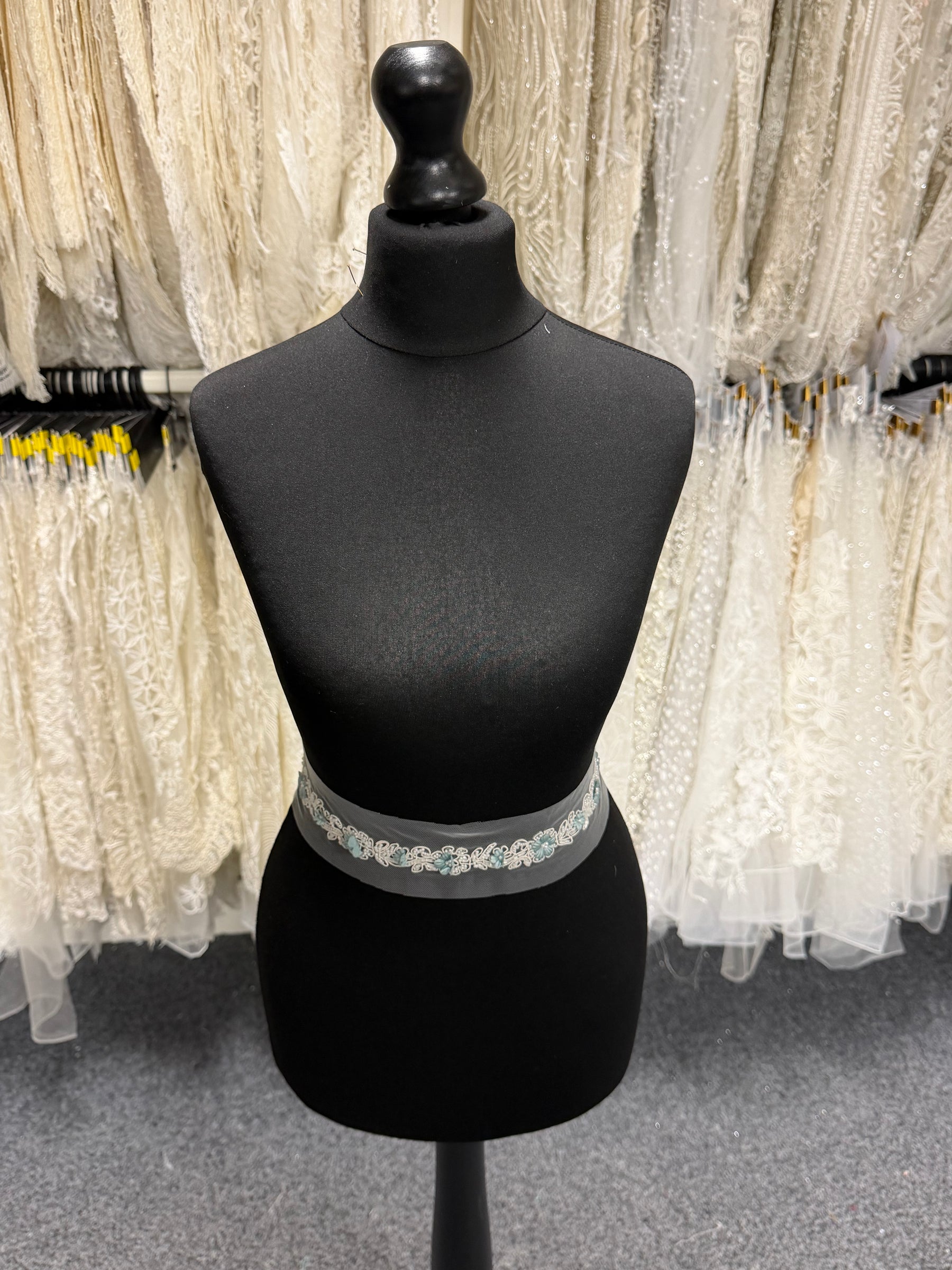 Misty Green Beaded Edging - T51