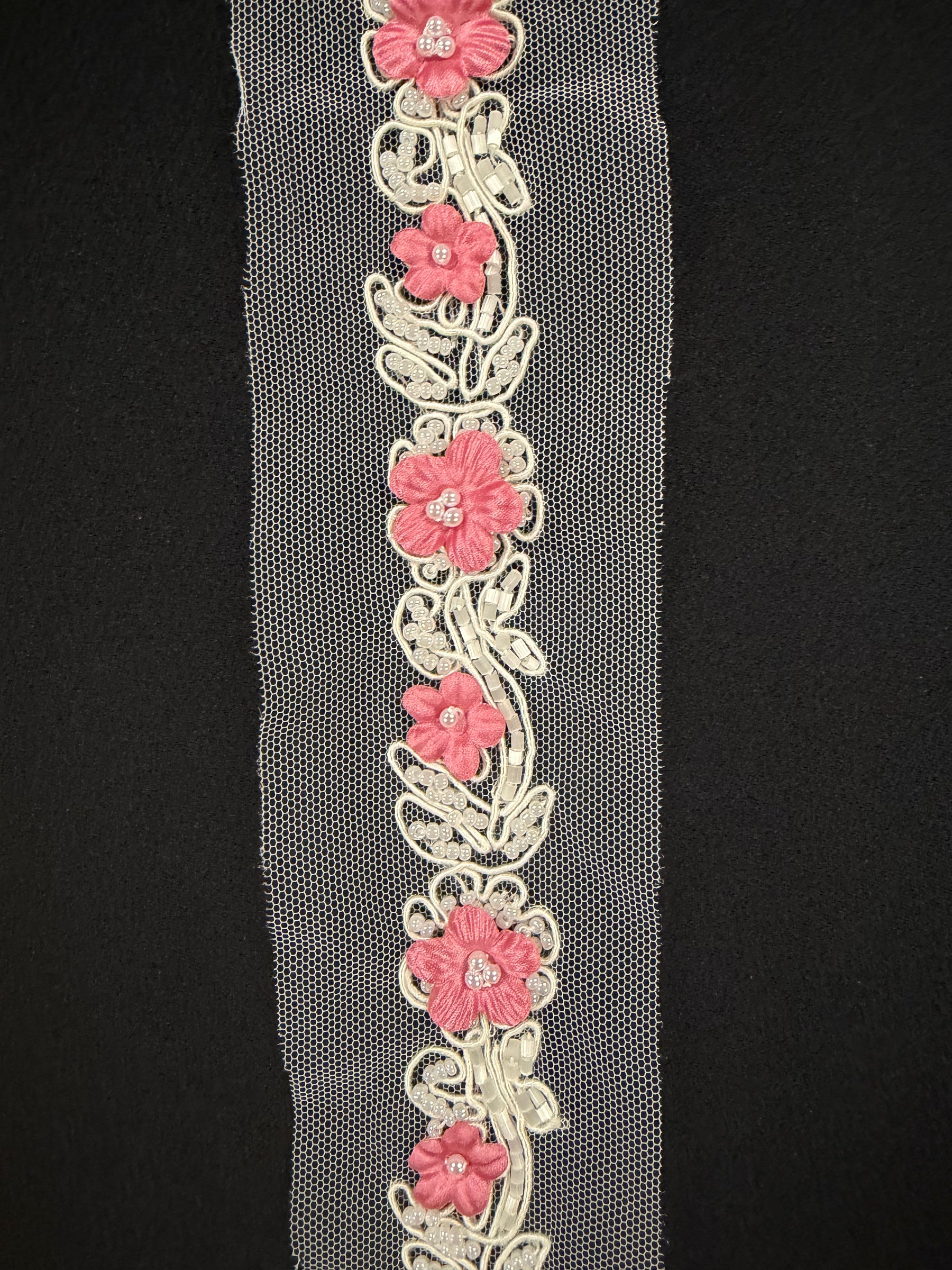 Rose Beaded Edging - T51