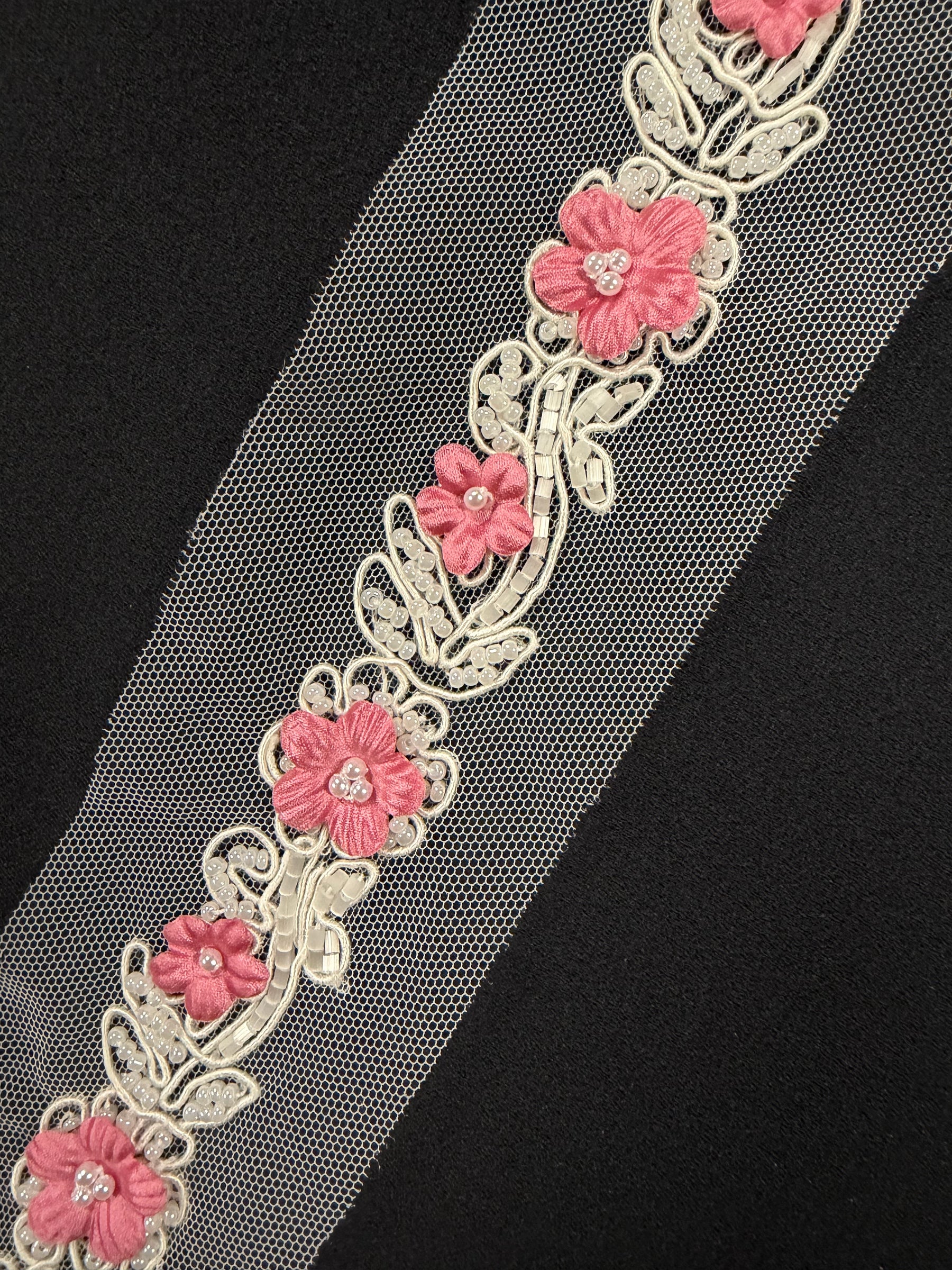 Rose Beaded Edging - T51