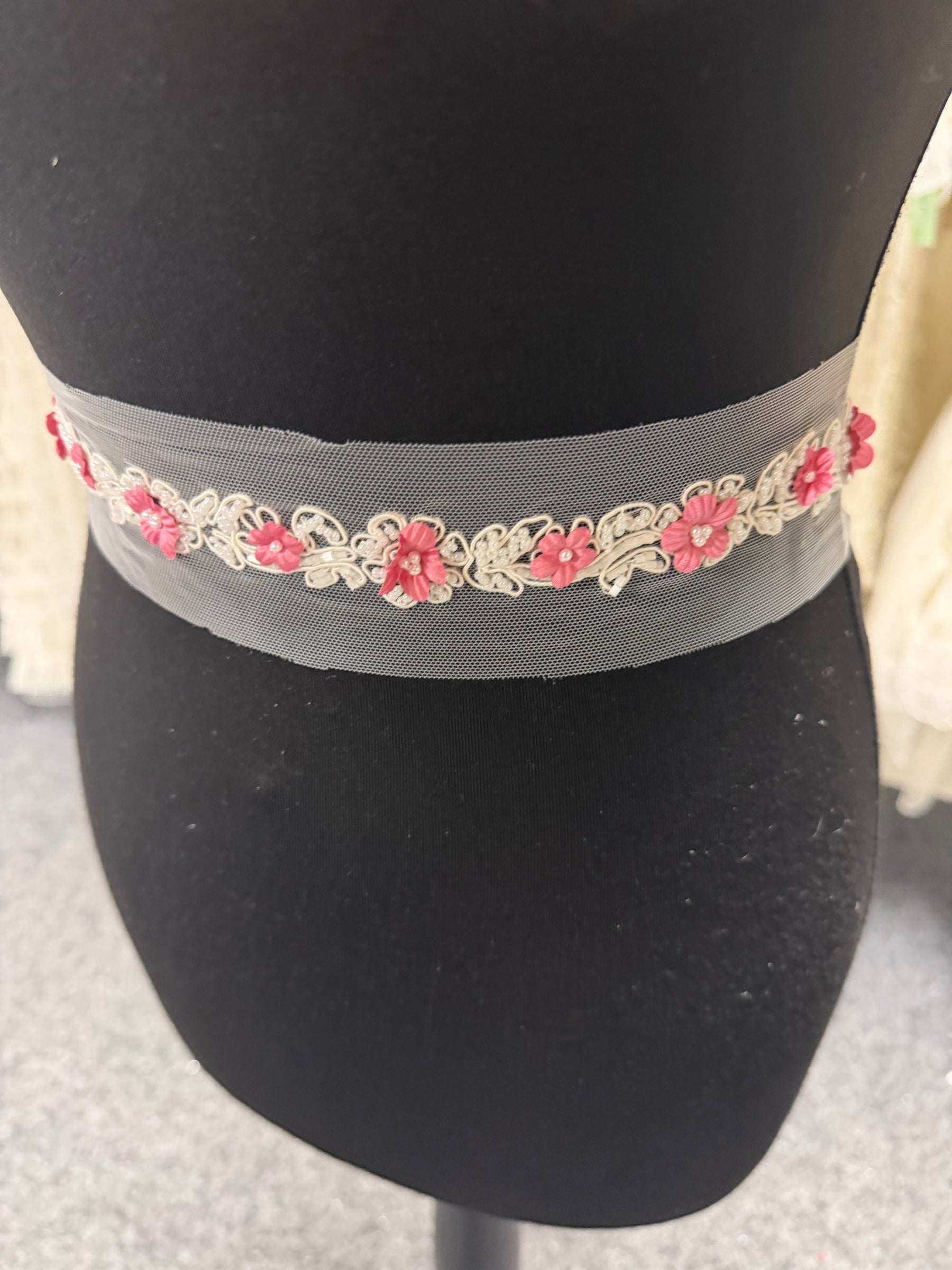 Rose Beaded Edging - T51