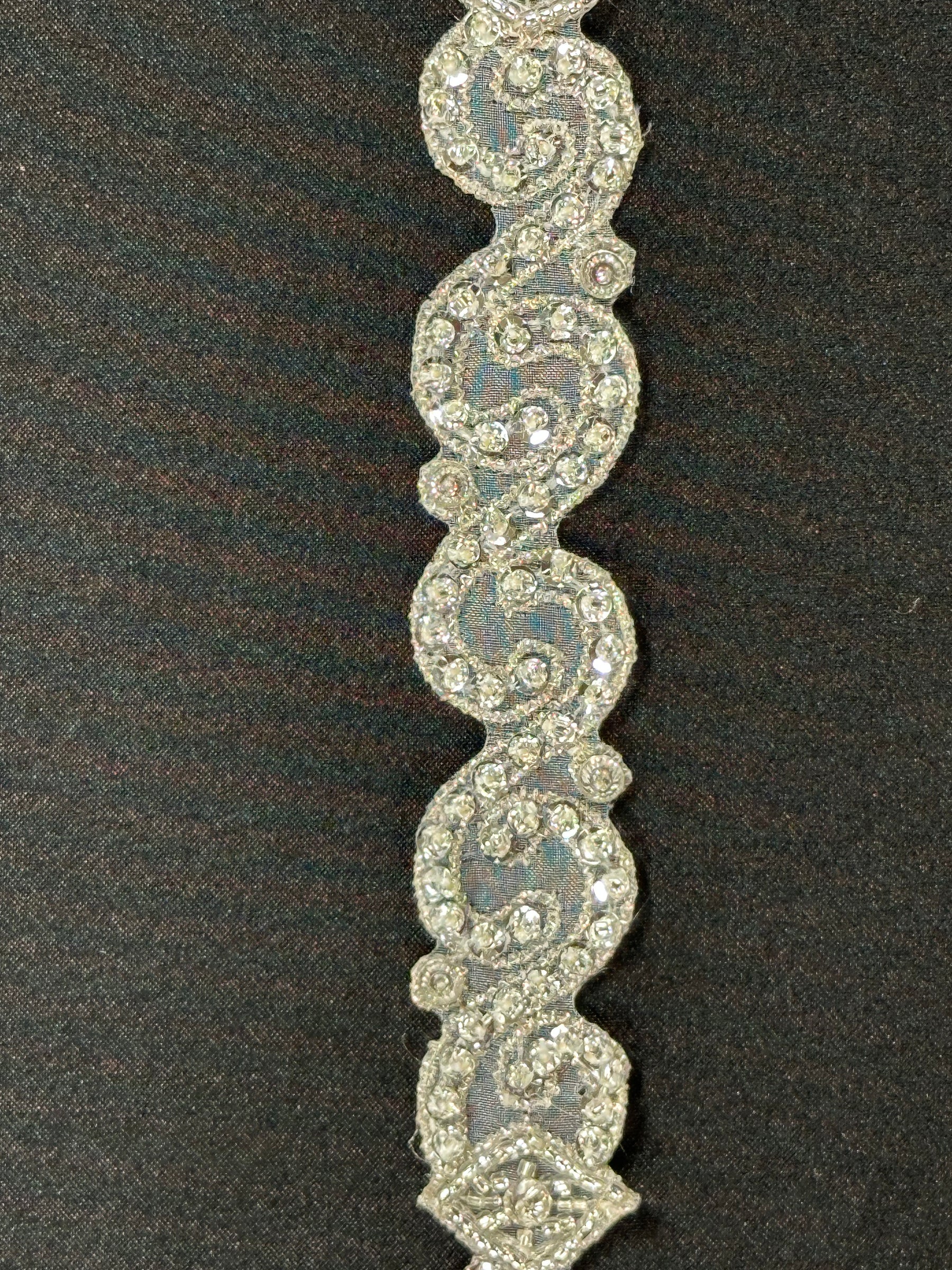 Ivory Crystal Trim – T 407 (CF)