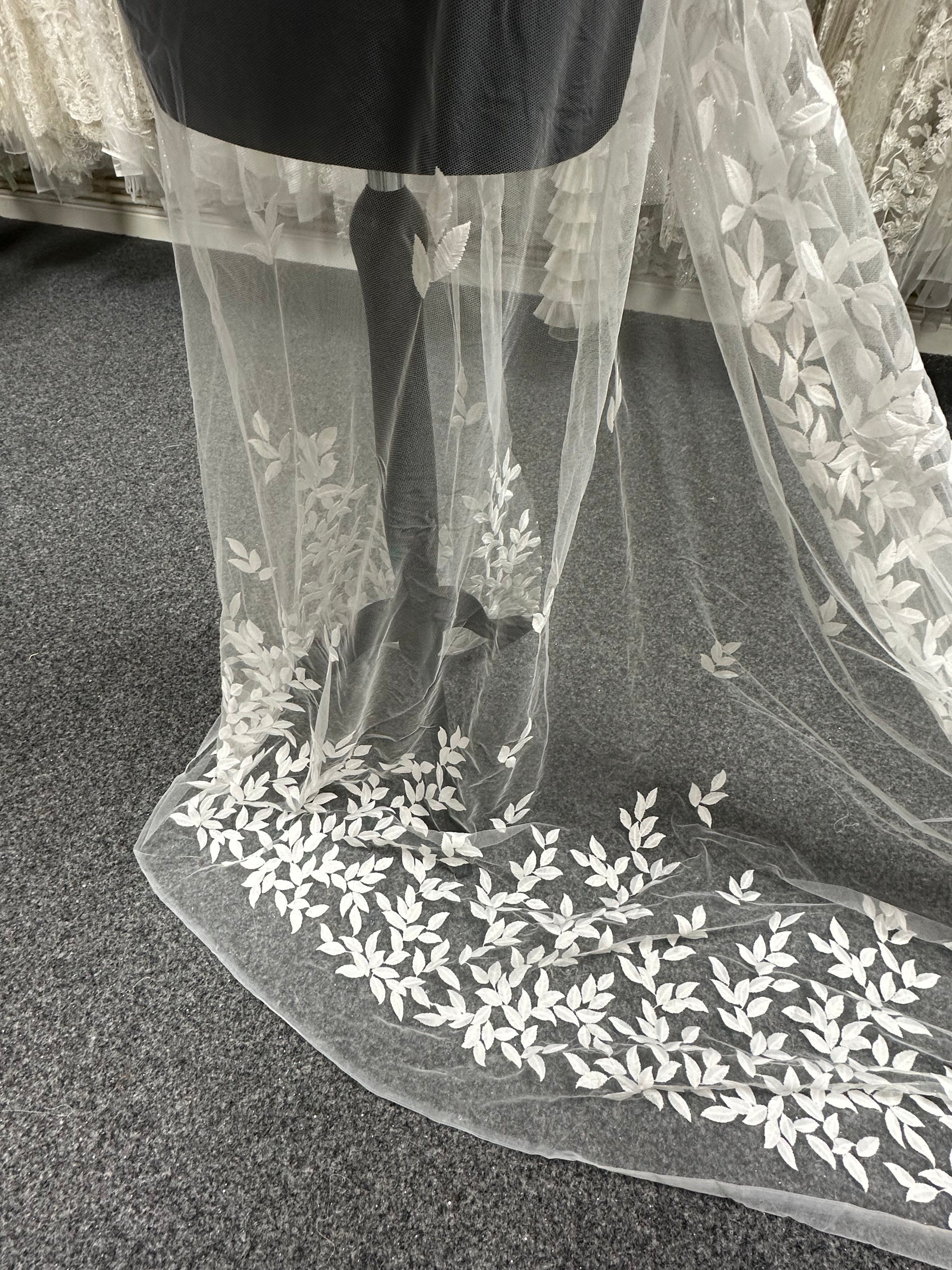 Ivory Embroidered Lace - Ferris