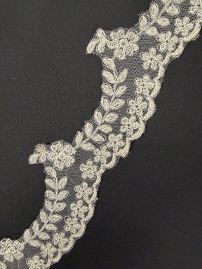 Ivory/Silver Embroidered Edging - T35