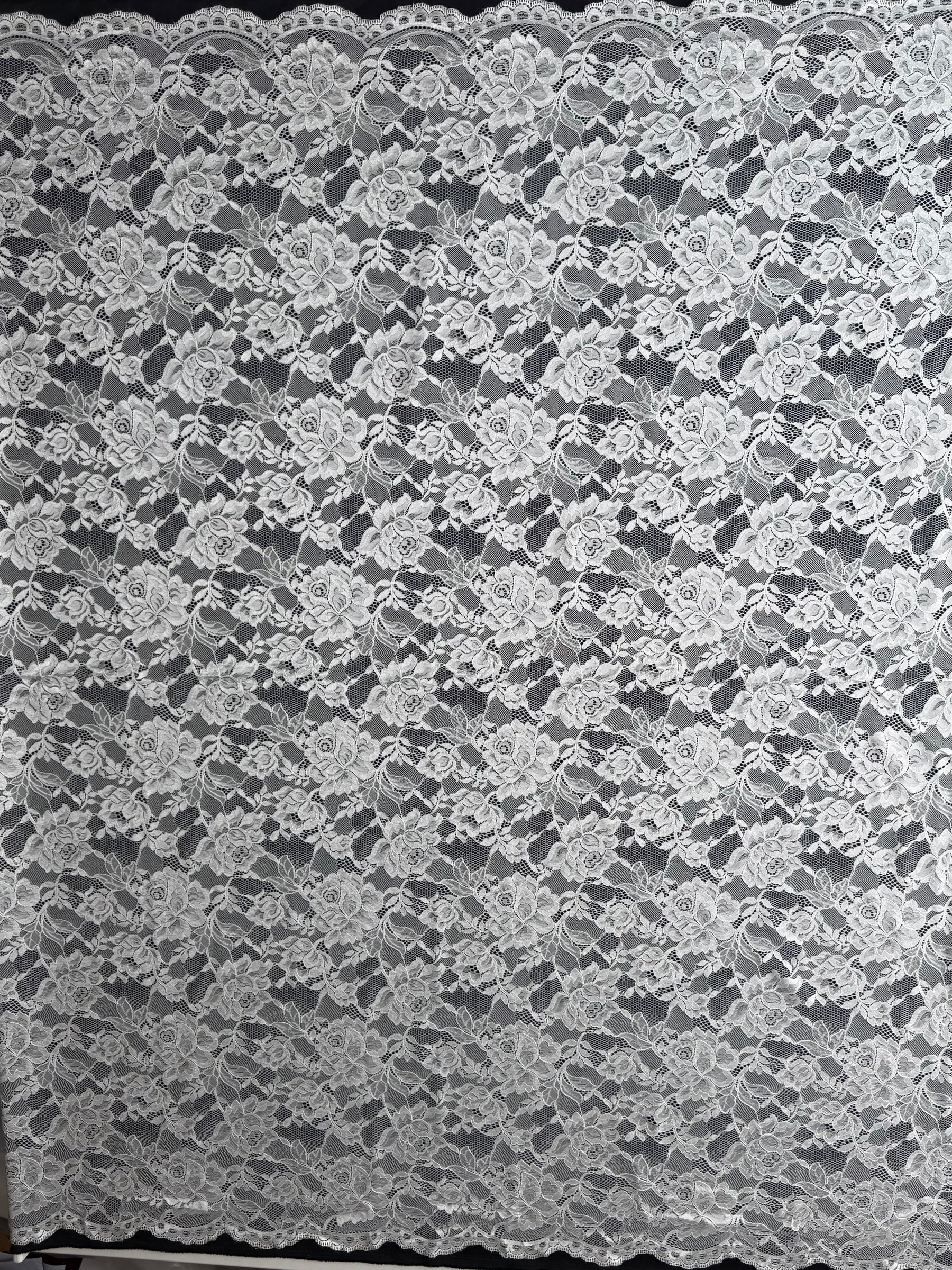 Ivory Raschel Lace - P212