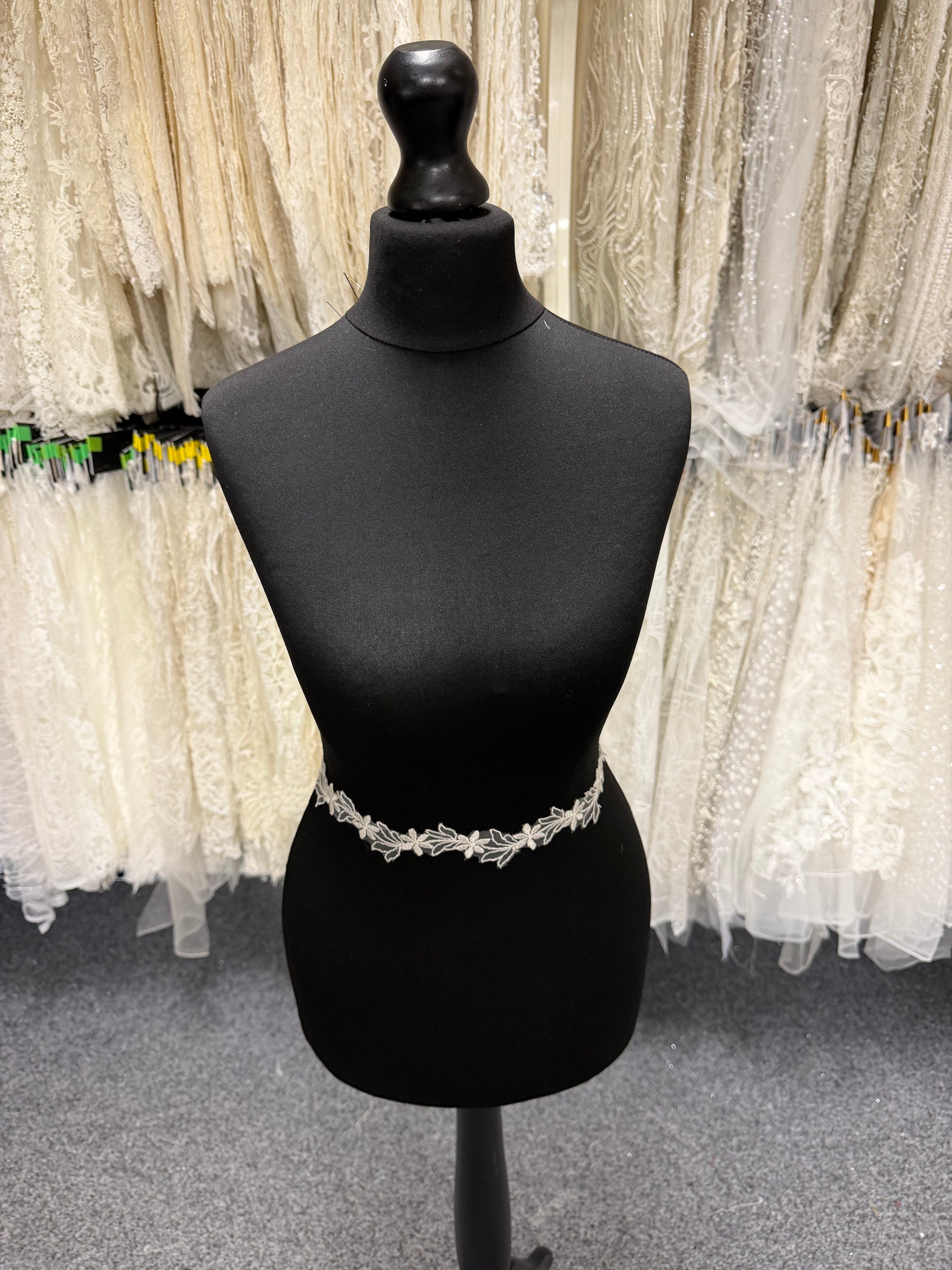 Ivory Embroidered Edging - T7