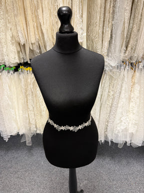 Ivory Embroidered Edging - T7