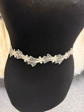Ivory Embroidered Edging - T7