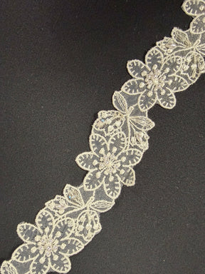 Ivory Beaded Sequin Edging - T12