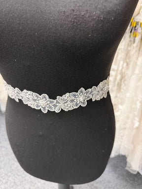 Ivory Beaded Sequin Edging - T12