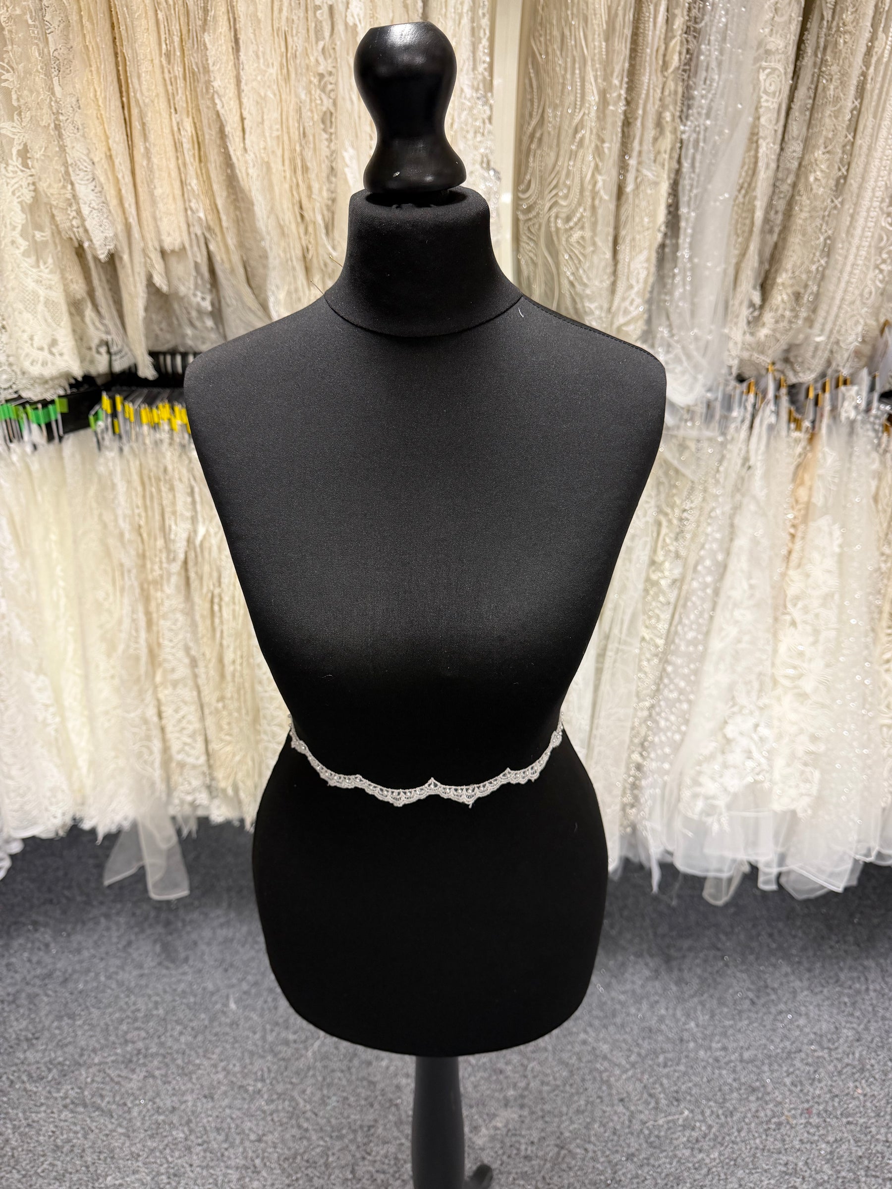 Ivory Beaded Lace Trim - T17