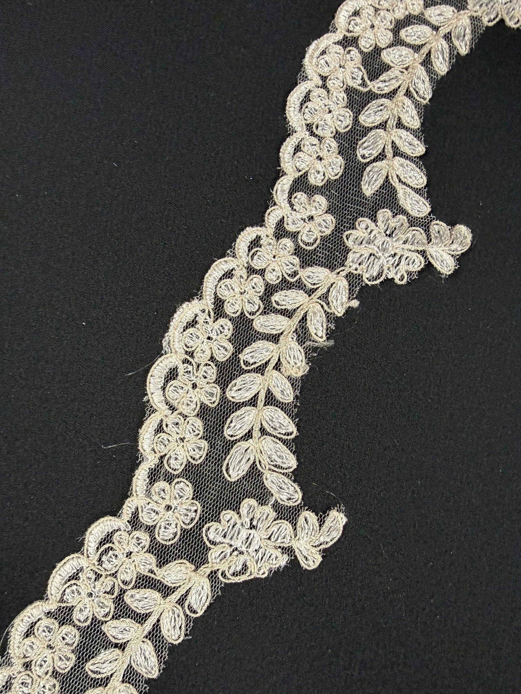 Ivory/Champagne Embroidered Edging - T35