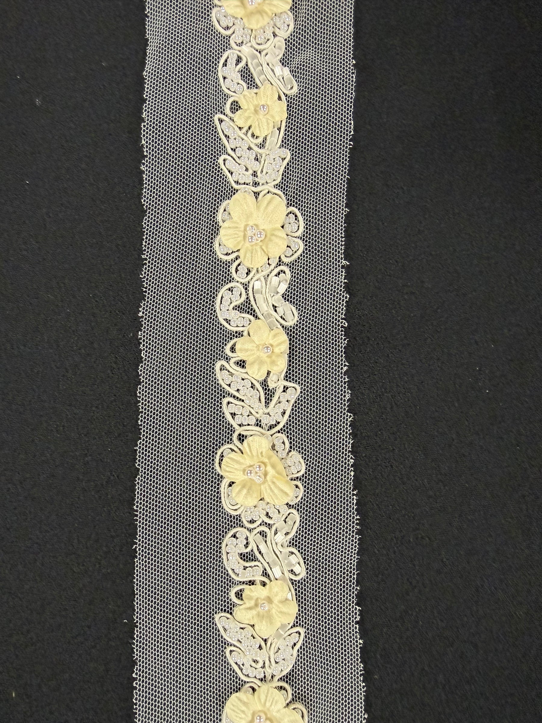 Light Gold Beaded Edging - T51