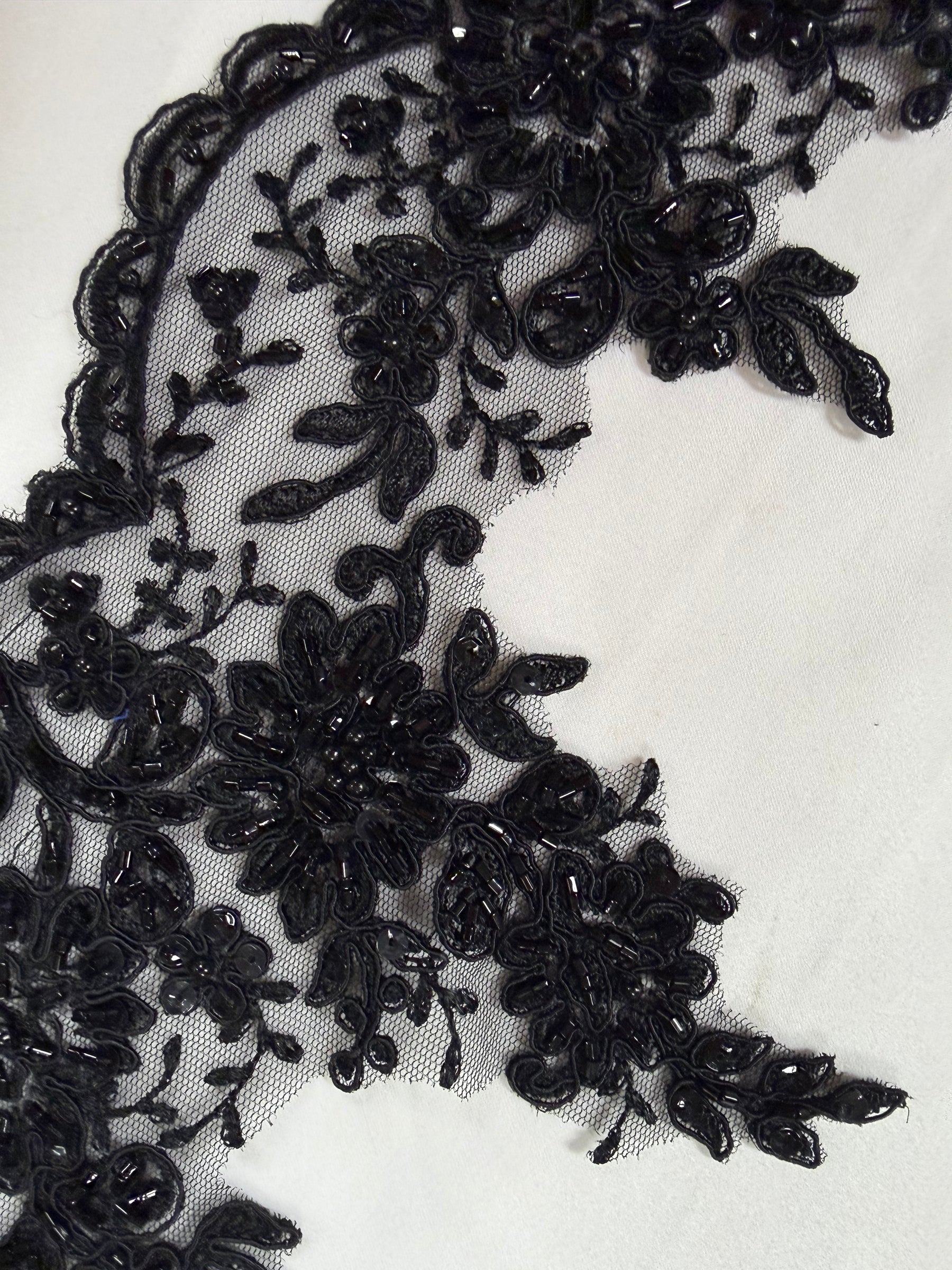 Black Corded Beaded Sequin Edging - T270