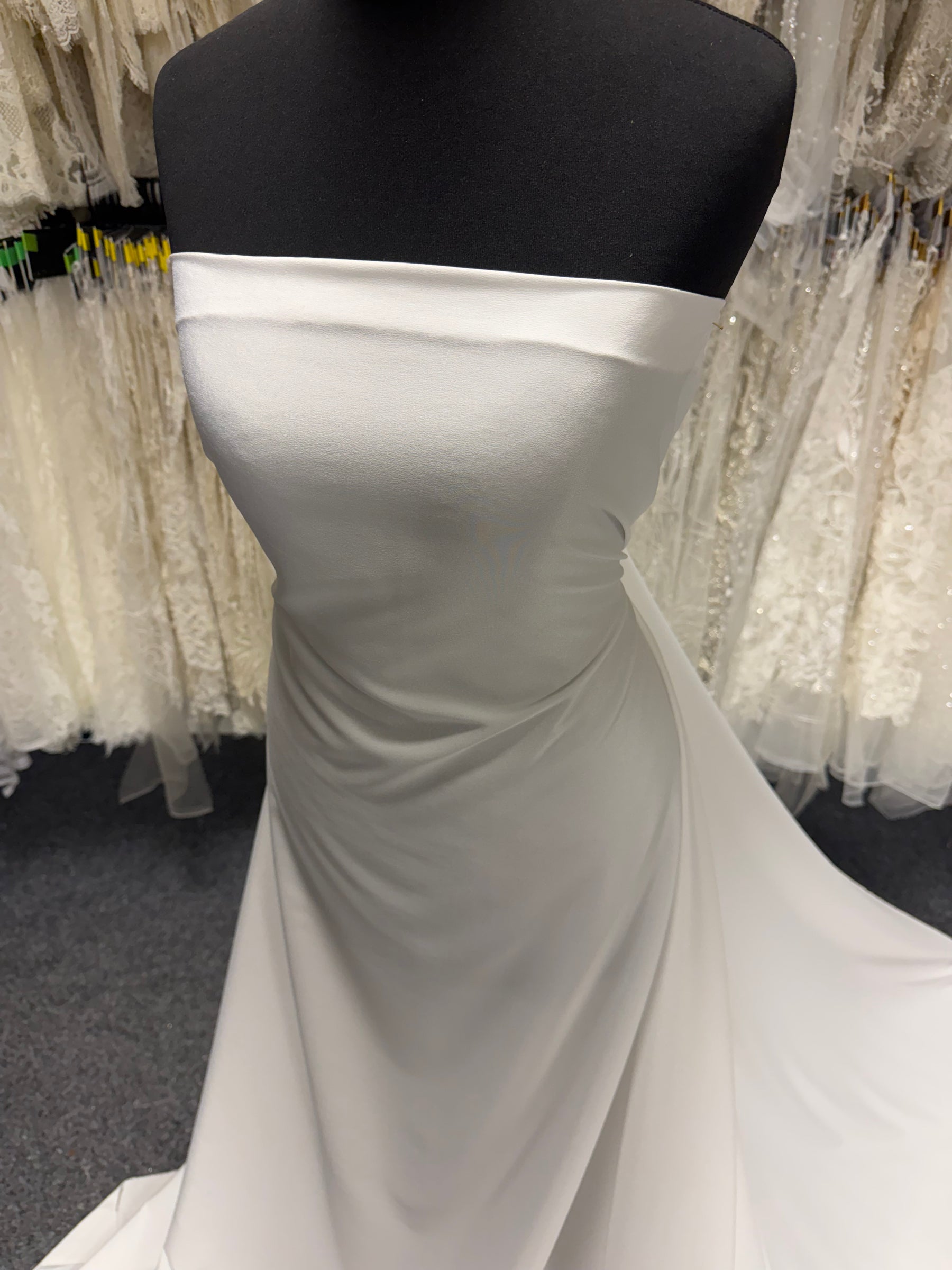 Pale Ivory Crepe De Chine - P742