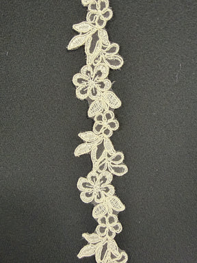 Ivory Corded Edging - T91