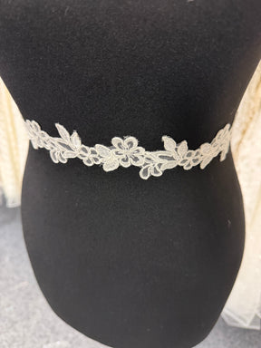 Ivory Corded Edging - T91