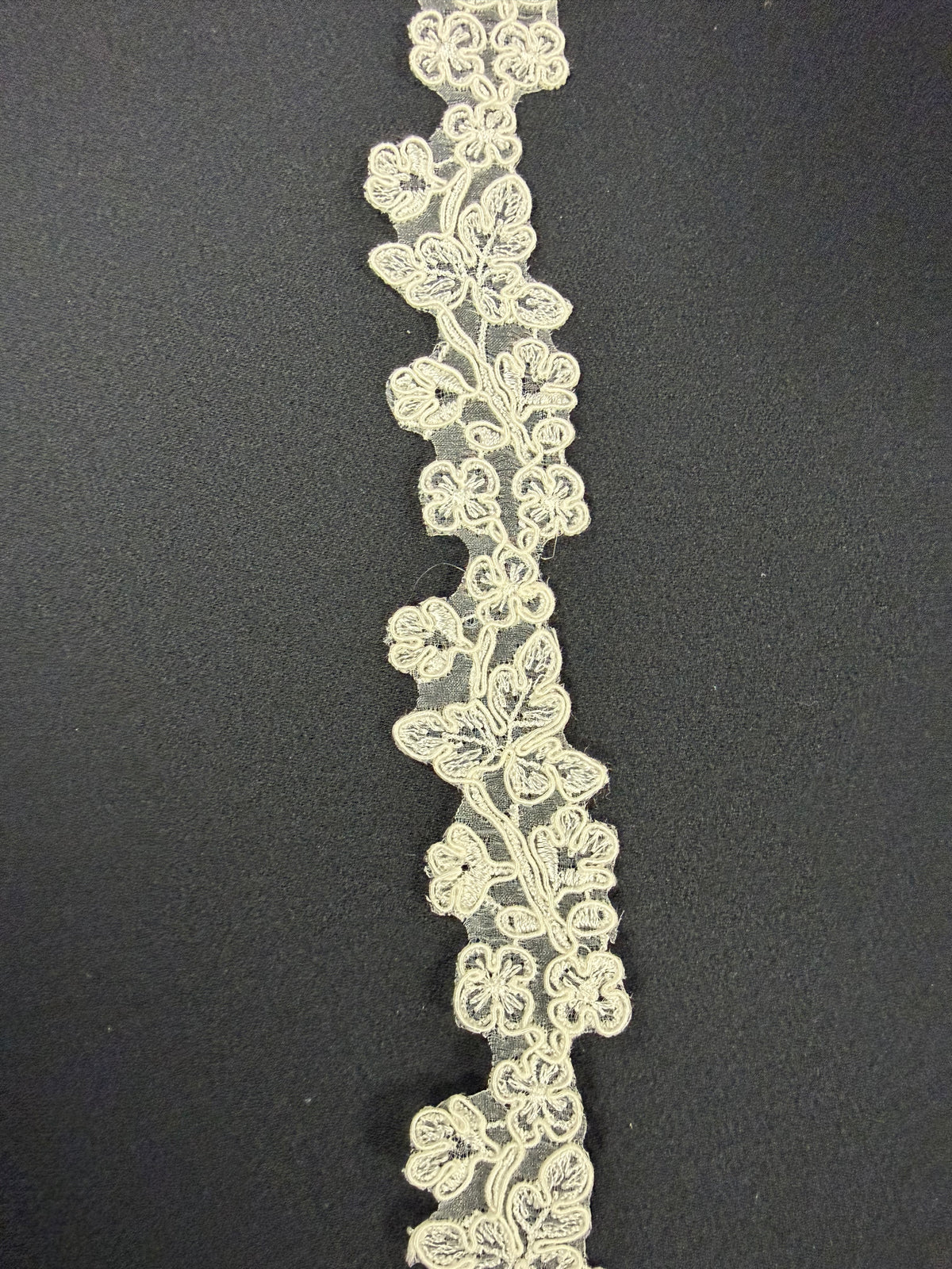 Ivory Corded Edging - T90