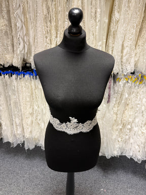 Ivory/Silver Corded Edging - T92