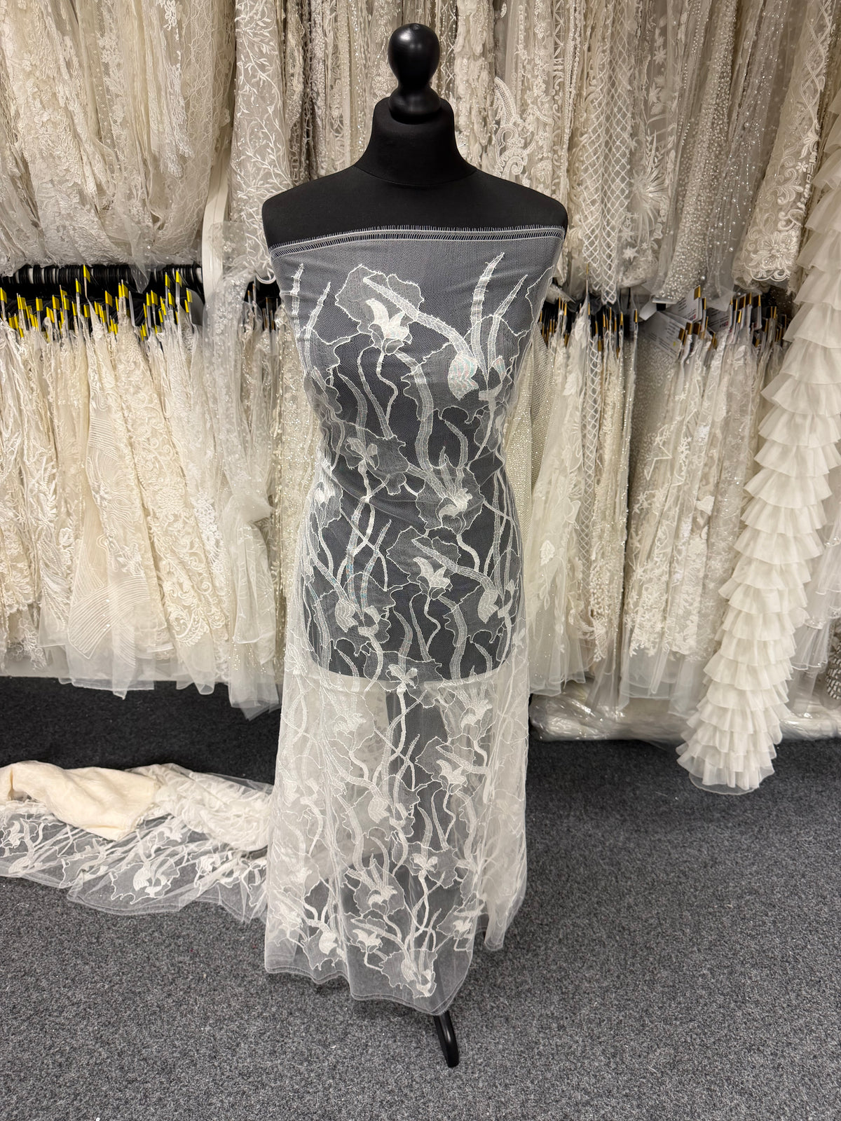 Ivory French Lace - LA2009