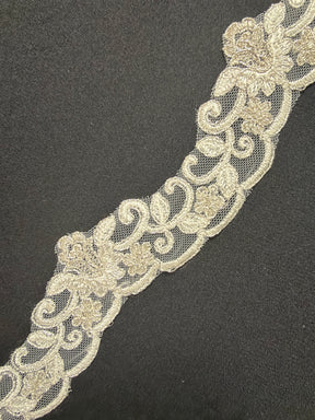 Ivory/Silver Edging - T297