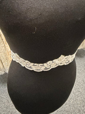 Ivory/Silver Edging - T297