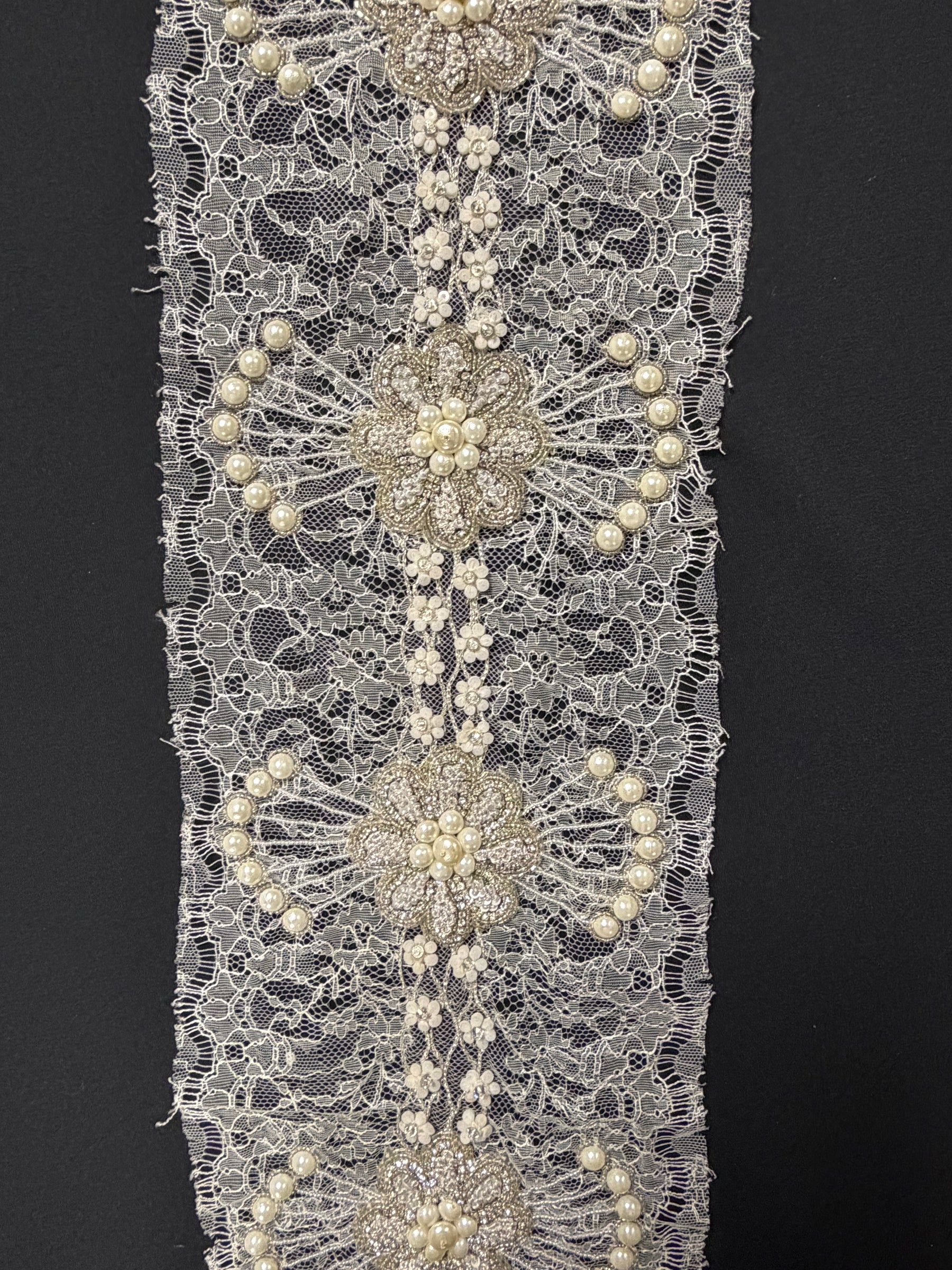 Ivory Crystal Beaded Pearl French Chantilly Edging - T264