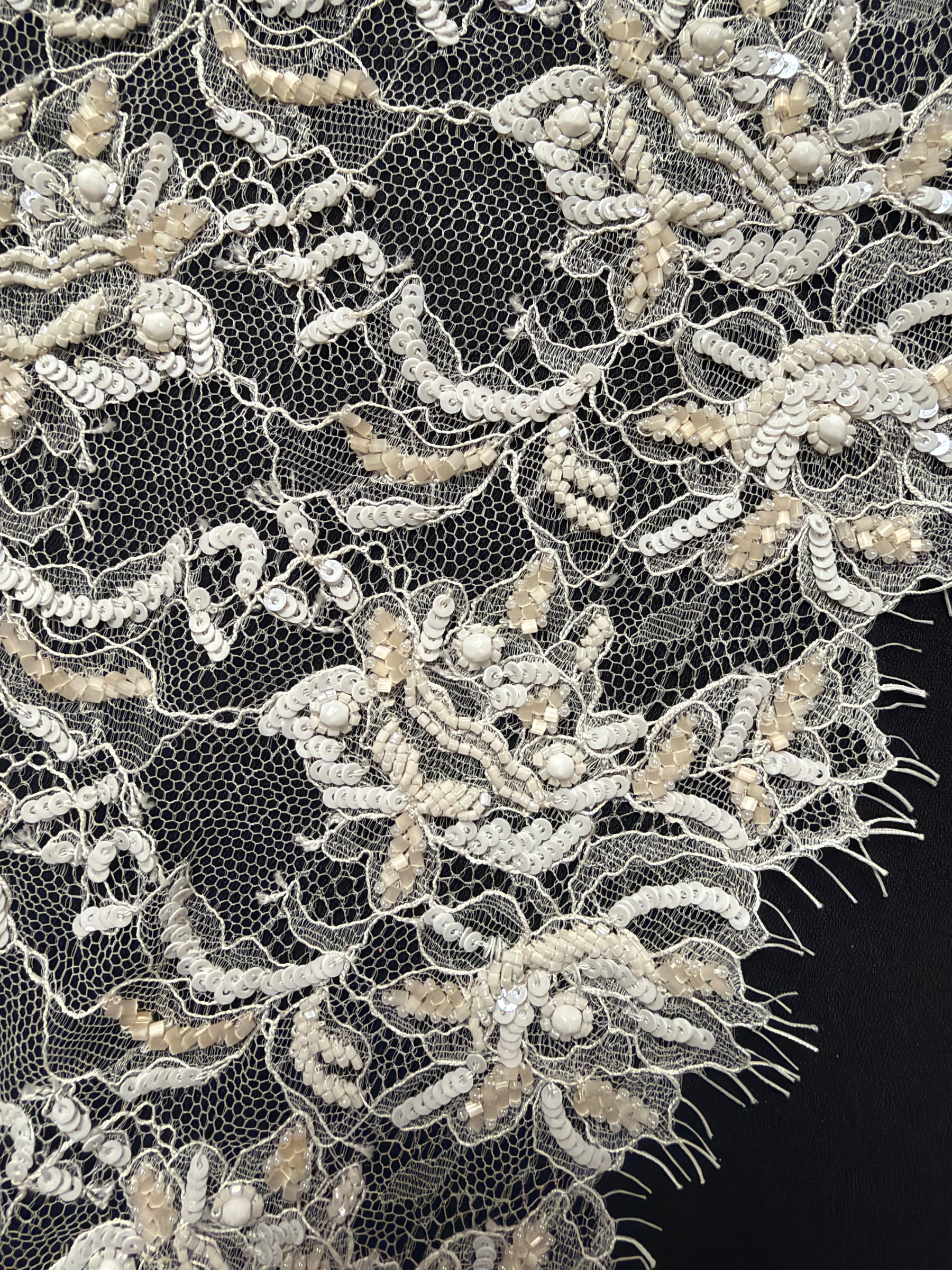 Ivory Beaded Chantilly Edging - T453